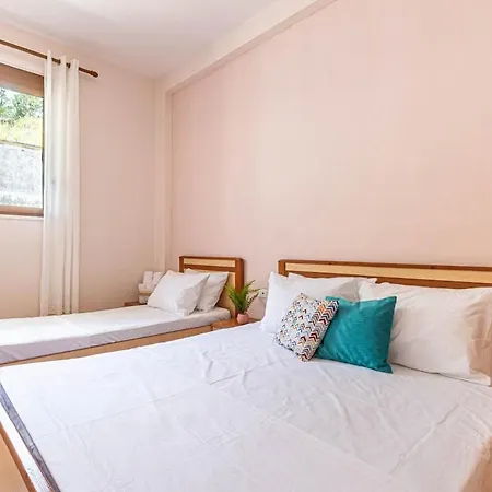 Apartman Radhima Res 7 - One Bedroom W Kitchen *